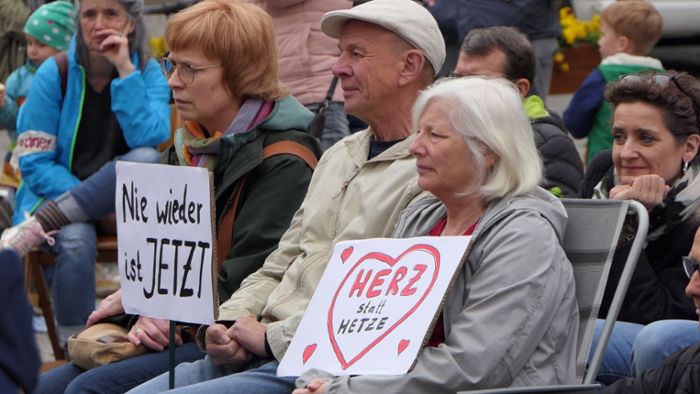 Kundgebung : Platz nehmen für die Demokratie in Haßfurt