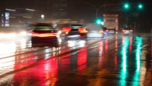 Erding: Zwei Unfälle wegen starken Regens auf A94