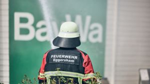 Niederbayern: Feuerwehrleute bei Baumarktbrand verletzt: Millionenschaden